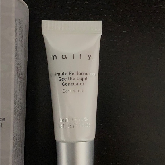 Mally Beauty - Picture 4 of 4